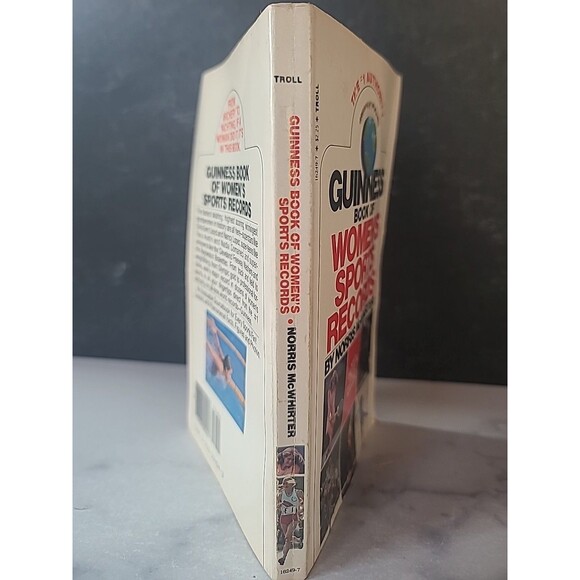Guinness Book Of Women's Sports Records By Norris McWhorter Paperback - Picture 10 of 10